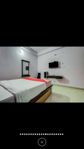 1 king bed, 1 twin bed