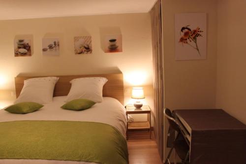 Chambre d'hotes Antony - image 12