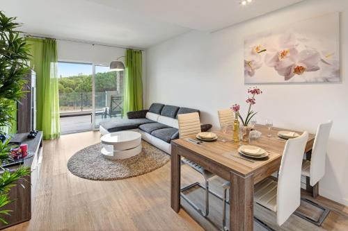  Luxurious T2 apartment, Olhos Dagua in Albufeira