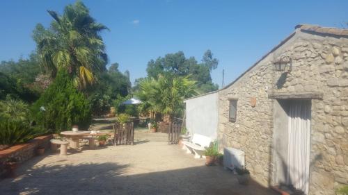 A szálláshely kívülről, La collina delle ginestre in Enna
