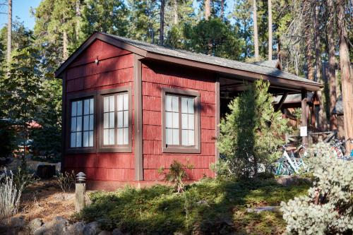 Evergreen Lodge at Yosemite - image 11