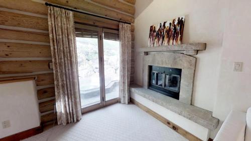 Spacious Mountain Retreat in East Vail