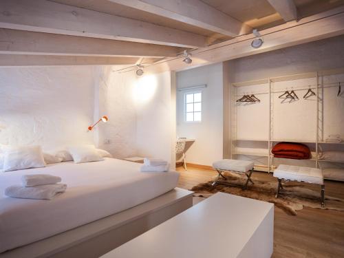 Cheap & Chic Hotel in Menorca