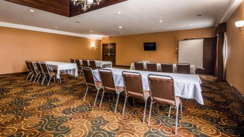 Best Western Plus The Inn & Suites at the Falls in Poughkeepsie, USA