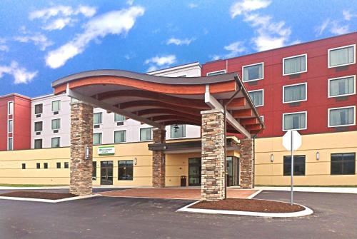 . Wyndham Garden State College