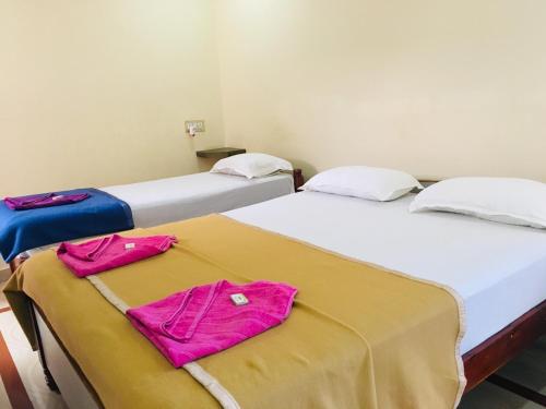 Deluxe Triple Room image 10