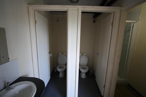 The White Horse Inn Bunkhouse - image 14
