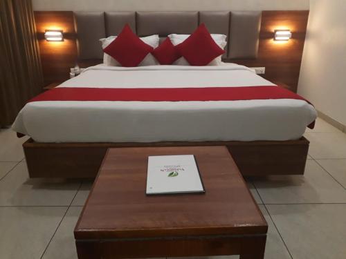 THE GRAND VARDHMAN HOTEL