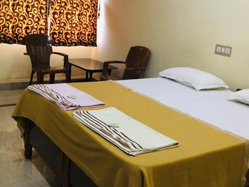 Deluxe Double or Twin Room image 10