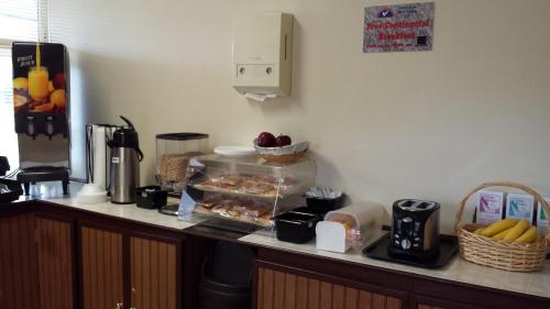 Americas Best Value Inn - Palmyra/Hershey - image 6
