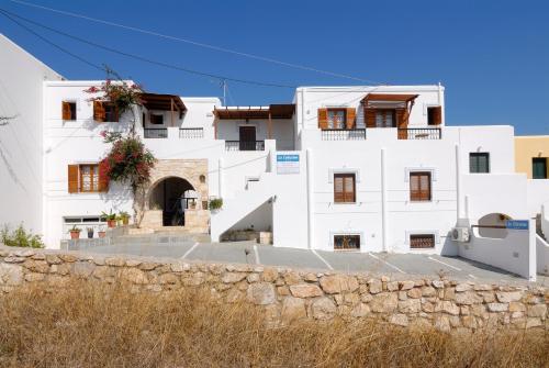  La Celestina Apartments in Naoussa