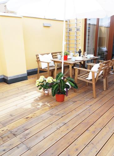 Suite Prague Apartment -Duplex up to 4people - image 3