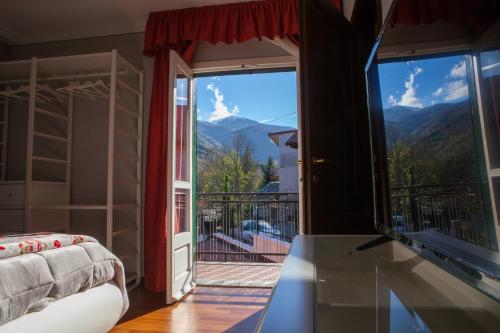 景觀, B&B Casa dell'Orso in 羅卡福爾泰蒙多維