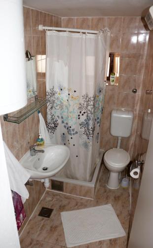 Rooms and Apartment Stambuk - image 2