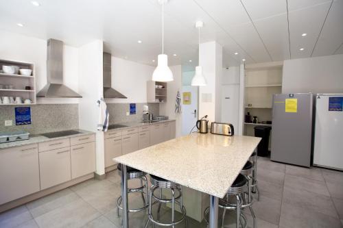 City Hostel Geneva near Musée des Suisses Dans Le Monde