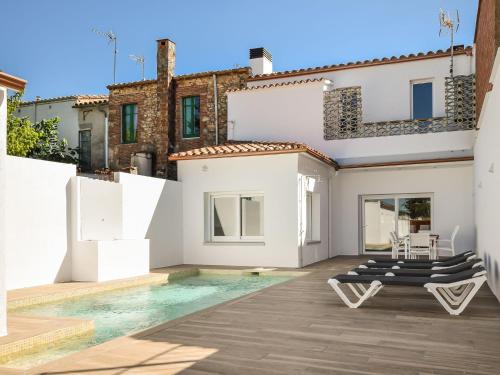  BelvillabyOYO Can Sala in Santa Cristina dAro