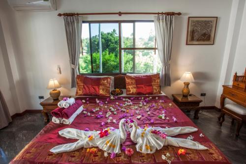 room detail thumbnail 0