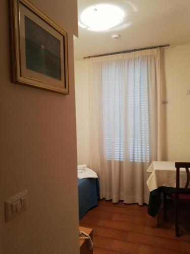Hotel Canada – Venice, GA