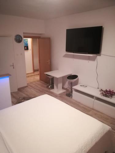 Rooms and Apartment Stambuk - image 4