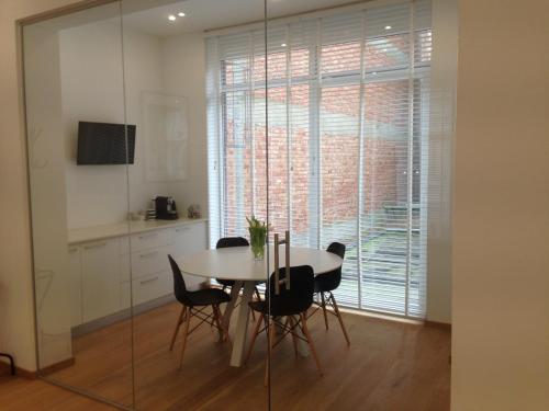Antwerp Business Suites – Antwerp, DC