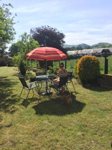 Vollie House with Hot Tub, Sauna & Log Burner