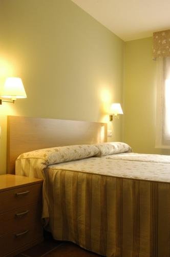 Aparthotel Tres Caminos in El Grado