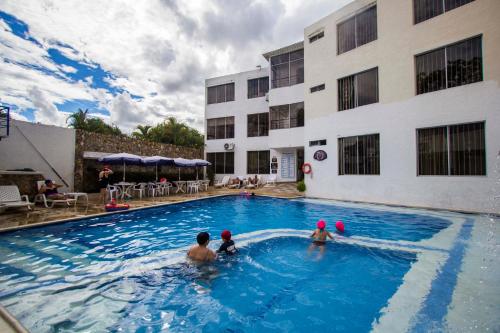 Blue Star Hotel, Melgar