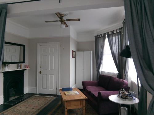 Rosslyn Court - image 2
