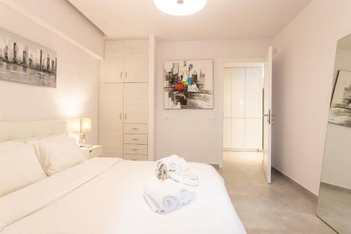 Stadium 1bdr HiEnd quiet Flat Top Location, Афины (фото 6)