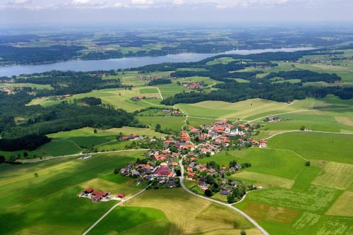 Ferienwohnungen Wagenstaller in Söllhuben, Deutschland