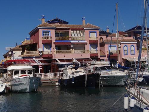 Apartamentos Marina Internacional - image 11