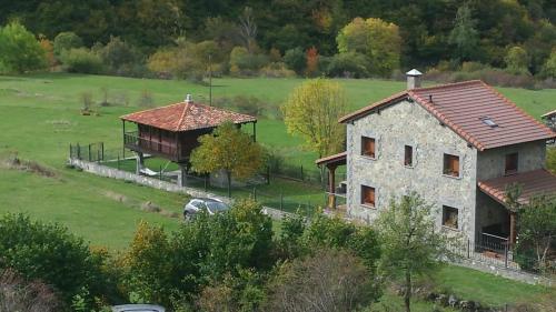  Casa Rural El Hórreo, Pension in Santa Maria de Valdeón bei Ribota