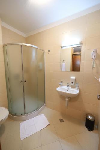 1 double bed