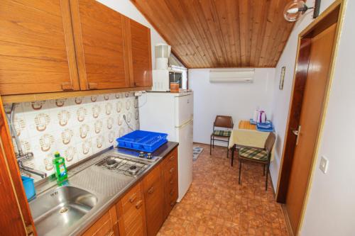 Apartment with Sea View image 1