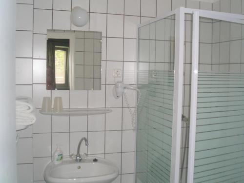 Tuš, Apartments-Mini-Hotel in Csongrád