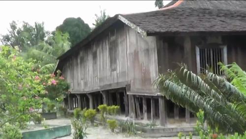 Orangutan Shaka Houseboat with cabin in Kumai Hulu