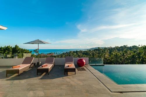 Villa Marinella - Tap to explore photos