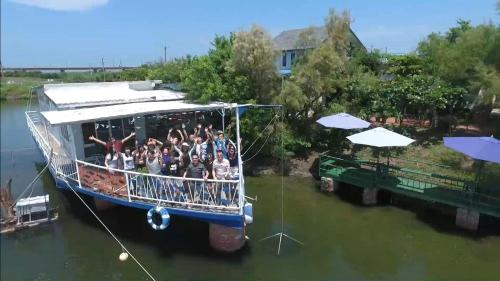 Lan People Villa