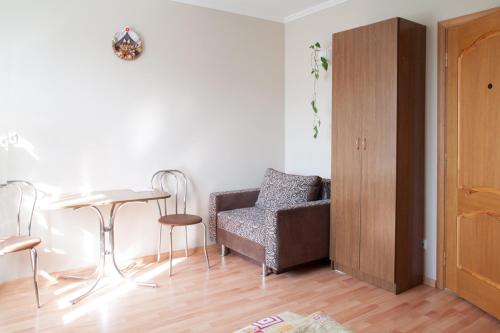 Double Room with Shared Bathroom image 3