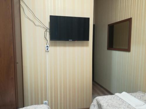 City Hotel