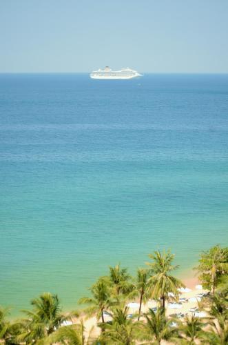 Coral Bay Resort