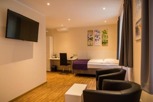 Hotel Waldlust B&B - image 3