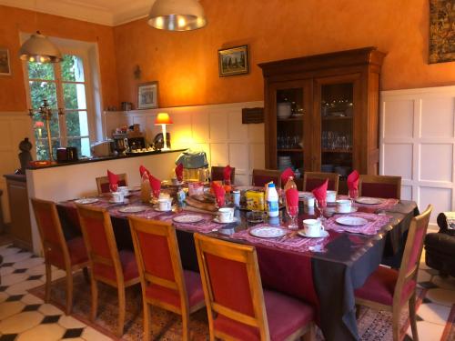 المرافق, B&B La tour blanche in Forest Montiers