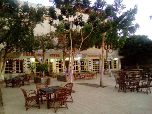 Pharaohs Hotel - image 3