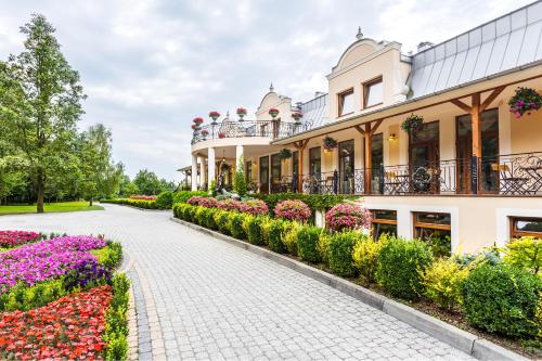 Lesna Perla - Restauracja i Pokoje Hotelowe