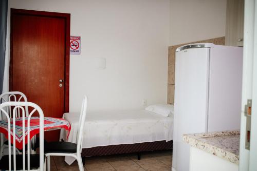 Studio Apartment image 2