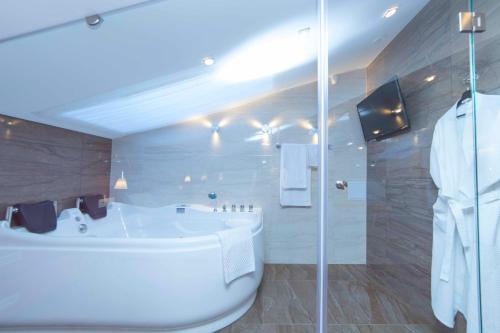 Skandinavia Hotel - image 2