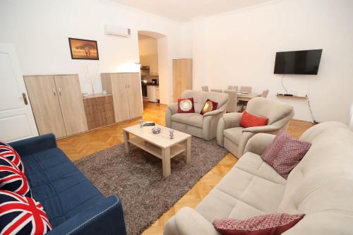  Prime Stays - Fashion Street Grande, Pension in Budapest