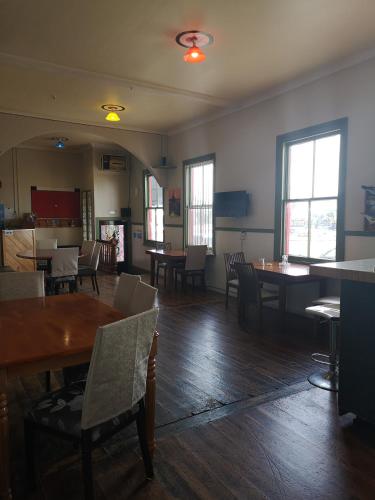 Létesítmények, Golden Cross Hotel in Waihi