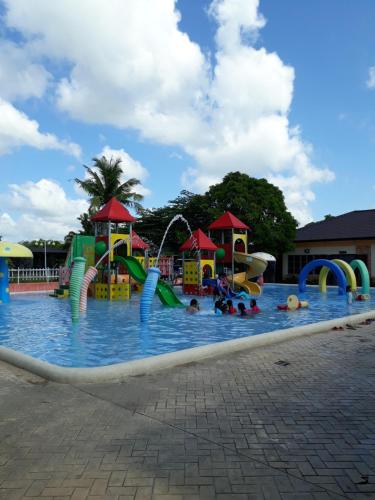 . Sea Garden Resort Iloilo